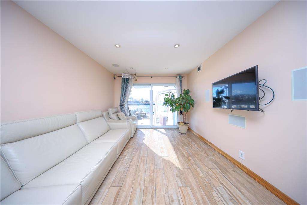 2296 National Drive, Brooklyn, New York, 11234 image 15