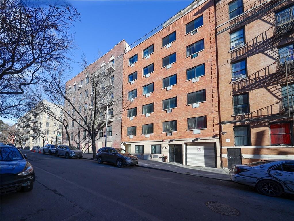 2120 Daly Avenue Image 2