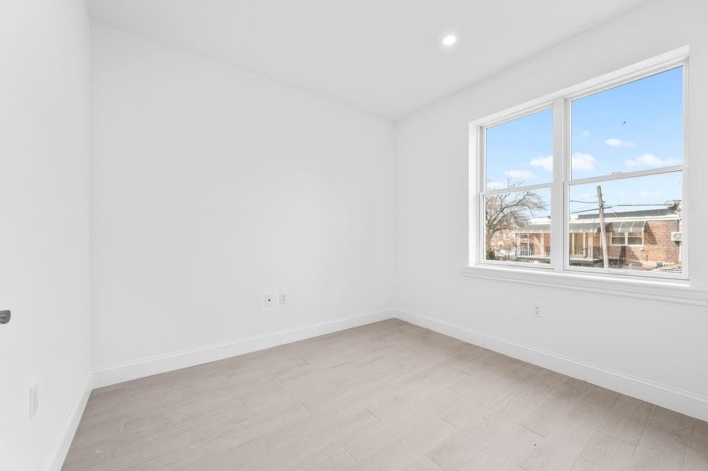 3707 Cypress Avenue, Brooklyn, New York, 11224 image 18