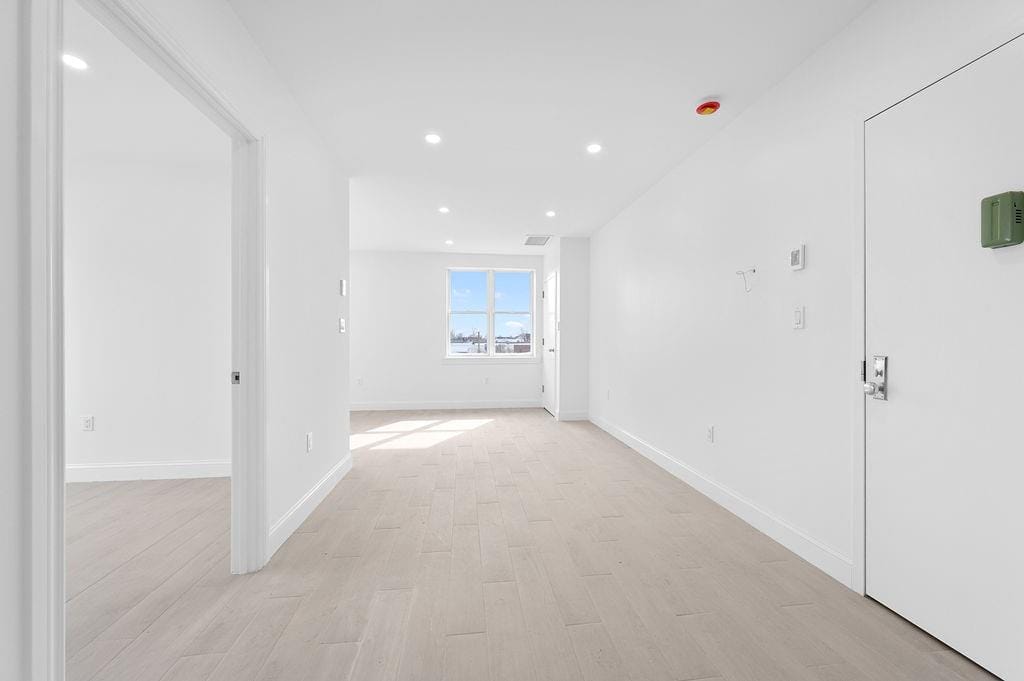 3707 Cypress Avenue, Brooklyn, New York, 11224 image 23