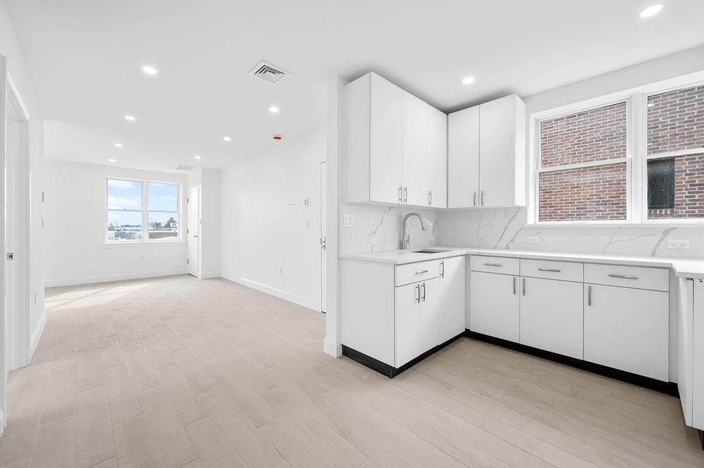 3707 Cypress Avenue, Brooklyn, New York, 11224 image 26