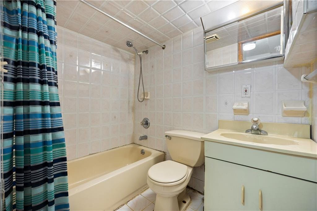 6815 Madeline Court, Brooklyn, New York, 11220 image 22