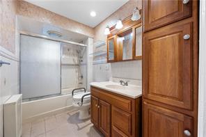 1724 Coleman Street, Brooklyn, New York, 11234 image 25