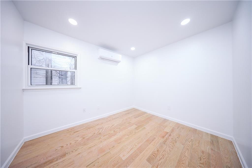 84 Elm Street, Staten  Island, New York, 10310 image 18
