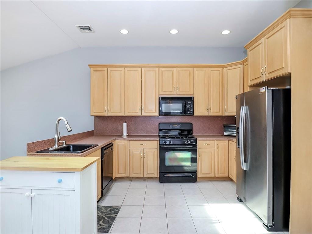28 Mandy Court, Staten  Island, New York, 10309 image 7