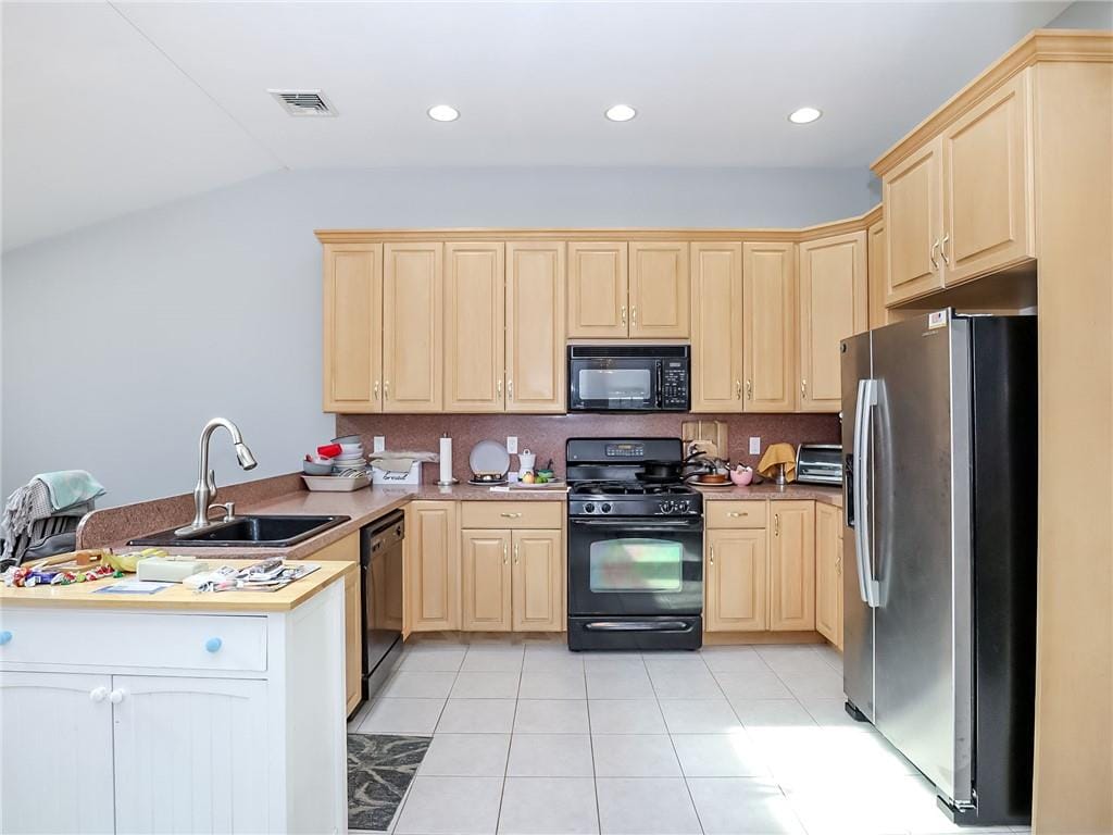 28 Mandy Court, Staten  Island, New York, 10309 image 8