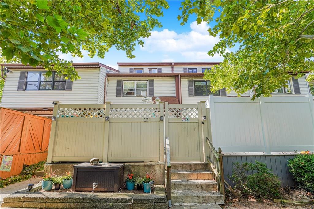 12 Bunnell Court, Staten  Island, New York, 10312 image 14