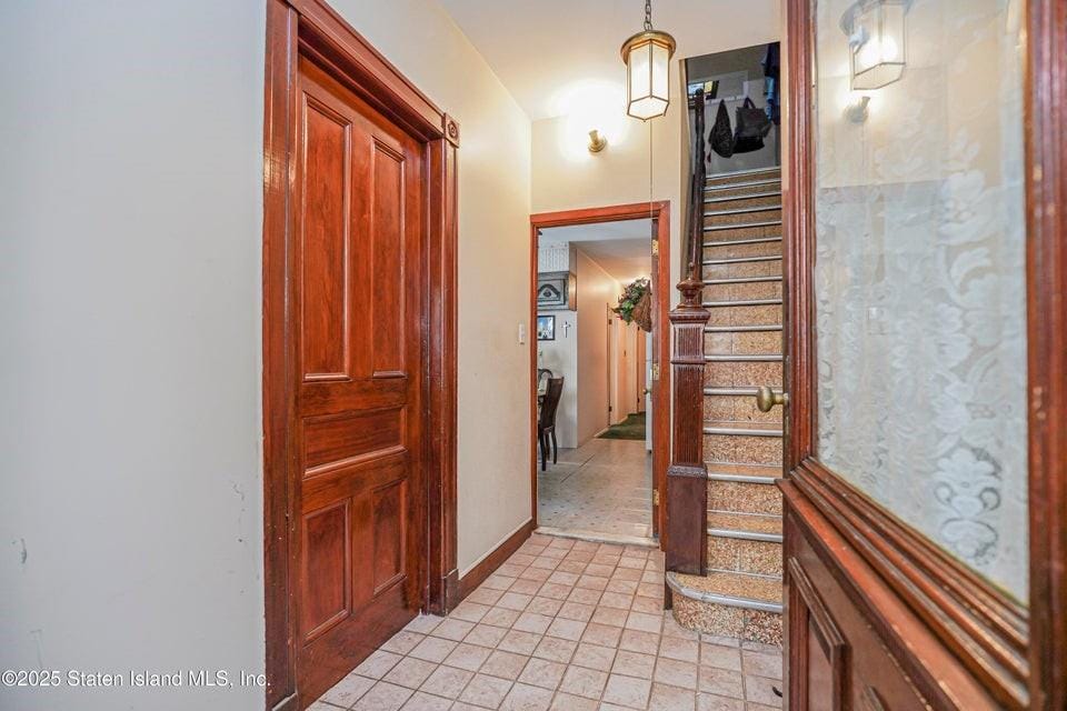 31 Seeley Street, Brooklyn, New York, 11218 image 13