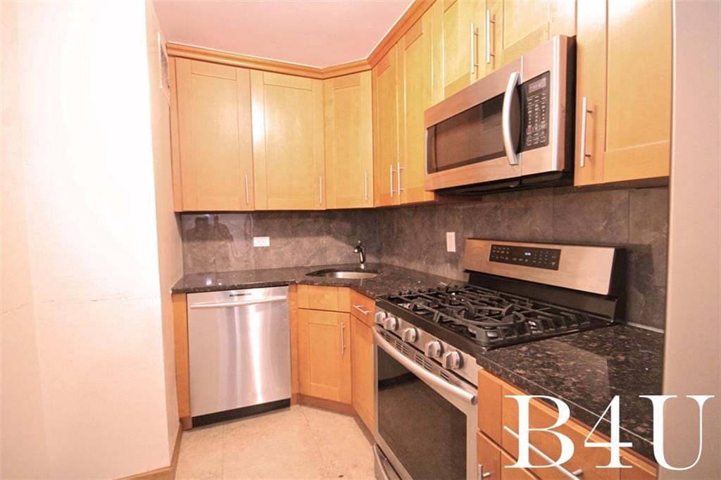 35 Seacoast Terrace 19S, Brooklyn, New York, 11235 image 15