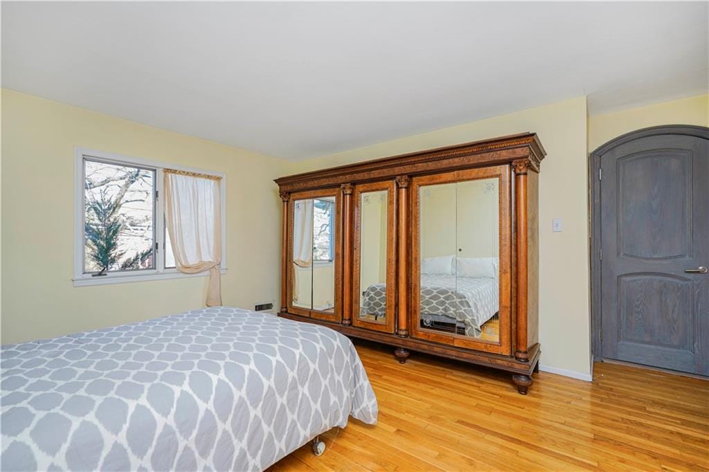 333 Mayfair Drive N, Brooklyn, New York, 11234 image 24