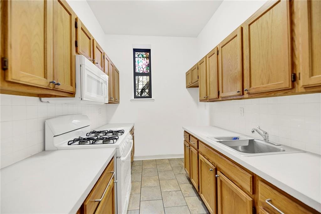 982 Dumont Avenue, Brooklyn, New York, 11208 image 6