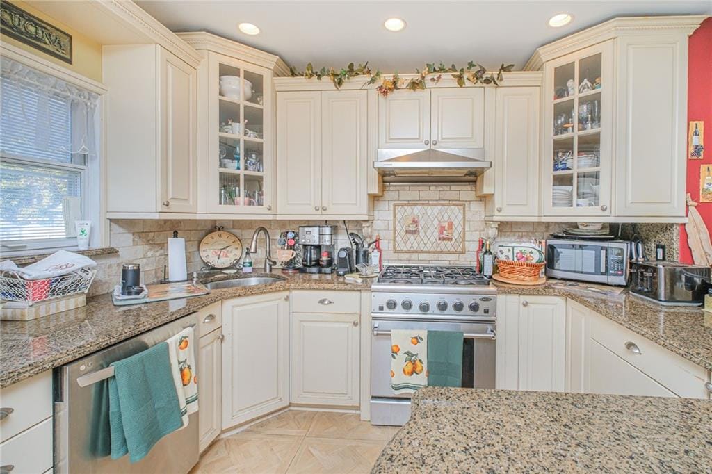298 Bay 10th Street, Brooklyn, New York, 11228 image 17