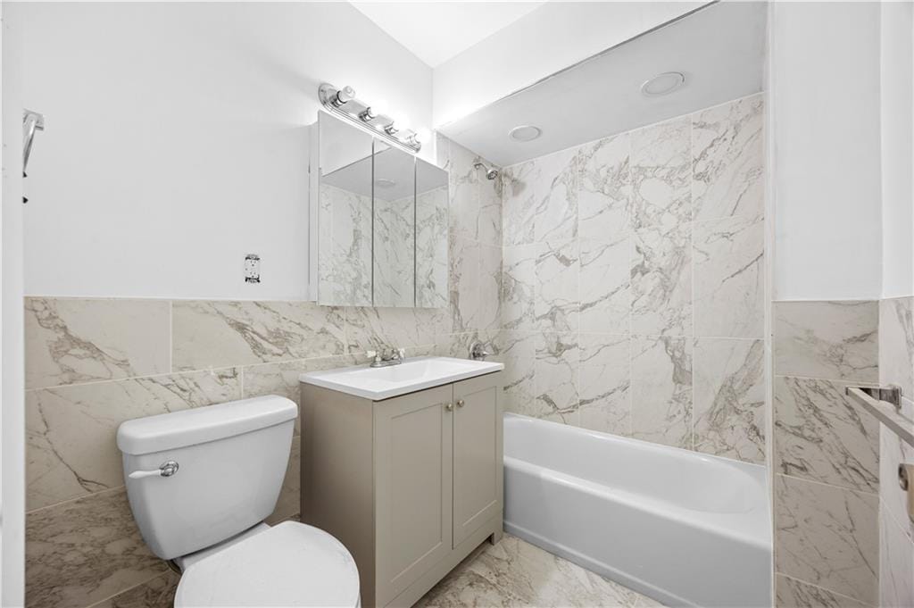 1572 East 34th Street, Brooklyn, New York, 11234 image 17