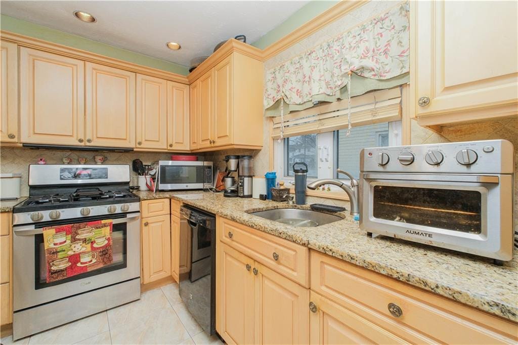 297 Burbank Avenue, Staten  Island, New York, 10306 image 12