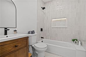 213 East 9th Street, Brooklyn, New York, 11218 image 17