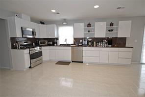723 Ionia Avenue, Staten  Island, New York, 10312 image 14