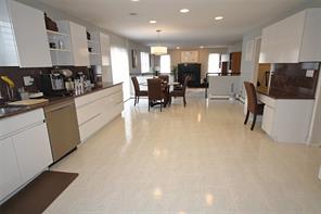723 Ionia Avenue, Staten  Island, New York, 10312 image 17