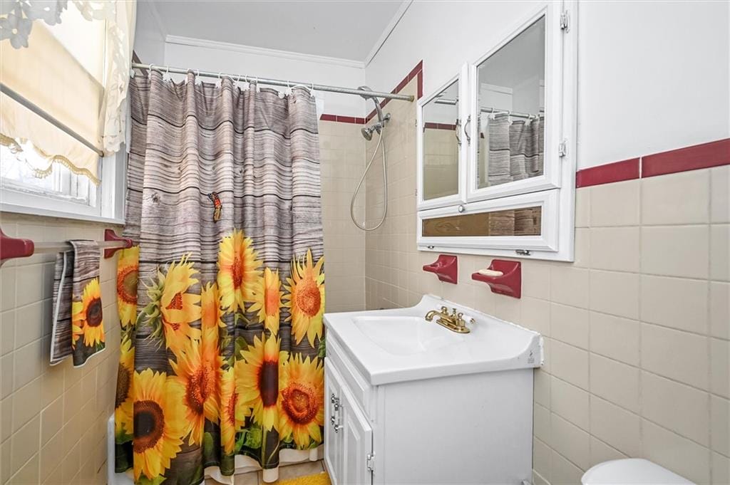 758 Glenmore Avenue, Brooklyn, New York, 11208 image 7