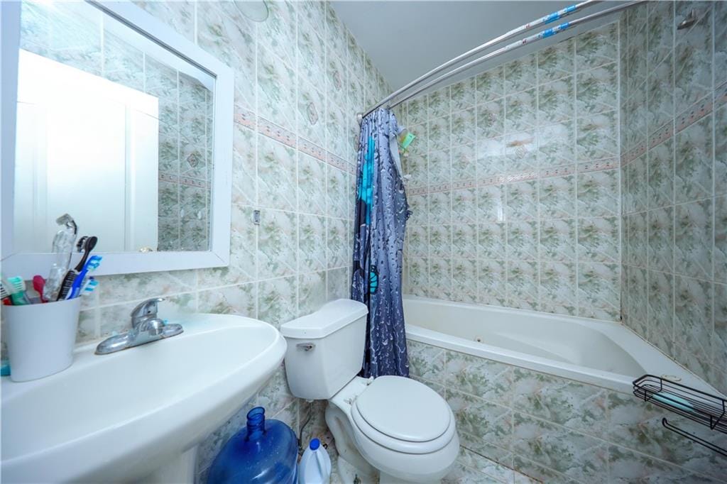 985 Father Capodanno Boulevard, Staten  Island, New York, 10306 image 16