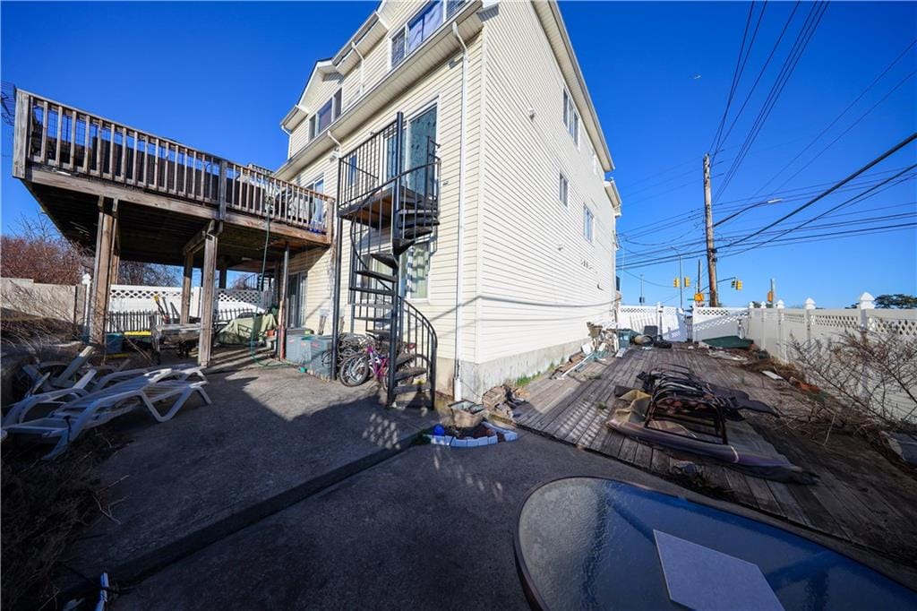 985 Father Capodanno Boulevard, Staten  Island, New York, 10306 image 19