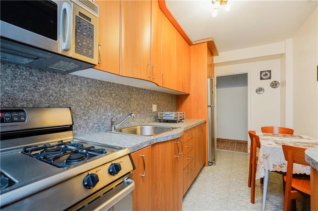 138 71st Street D7, Brooklyn, New York, 11209 image 16