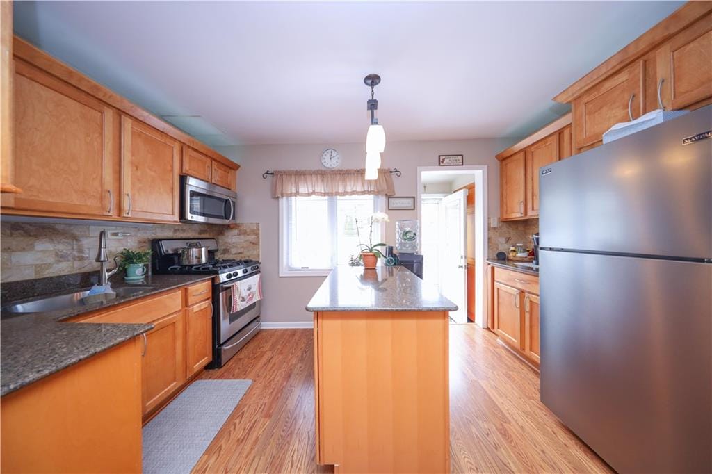 1734 East 35th Street, Brooklyn, New York, 11234 image 8