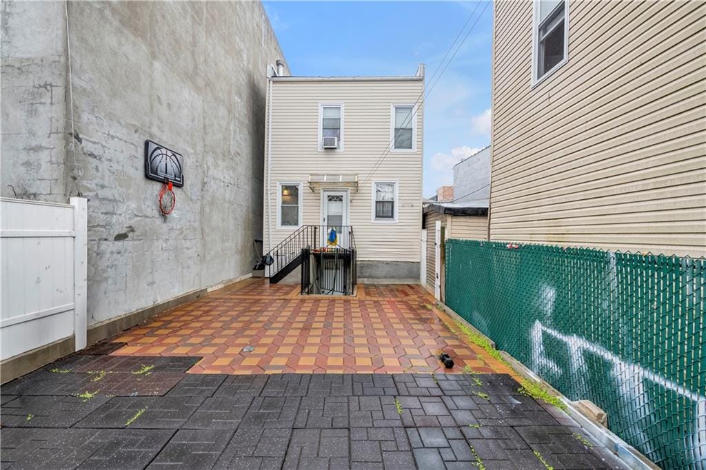 90 Louisiana Avenue, Brooklyn, New York, 11207 image 18
