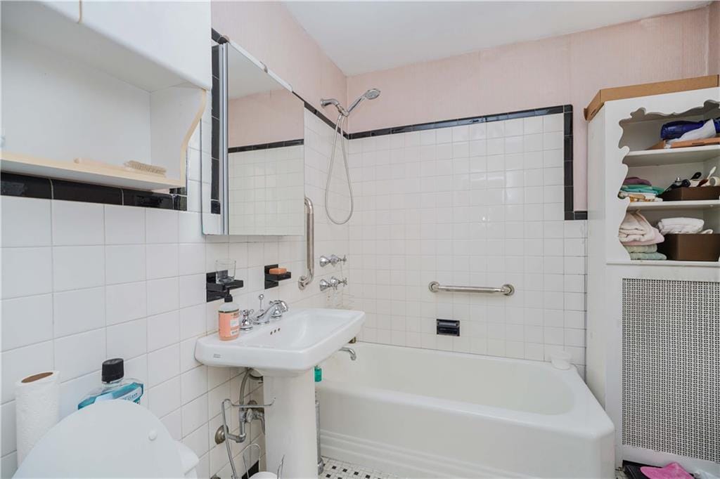 2039 West 5th Street, Brooklyn, New York, 11223 image 6