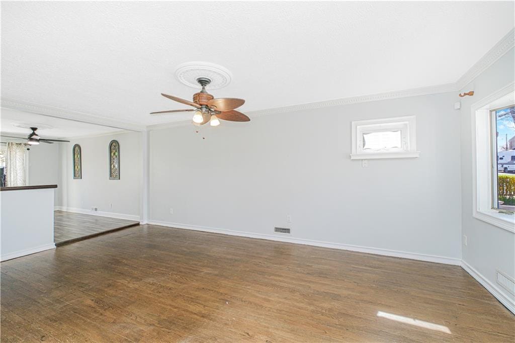 83 Vincent Avenue, Staten  Island, New York, 10306 image 8