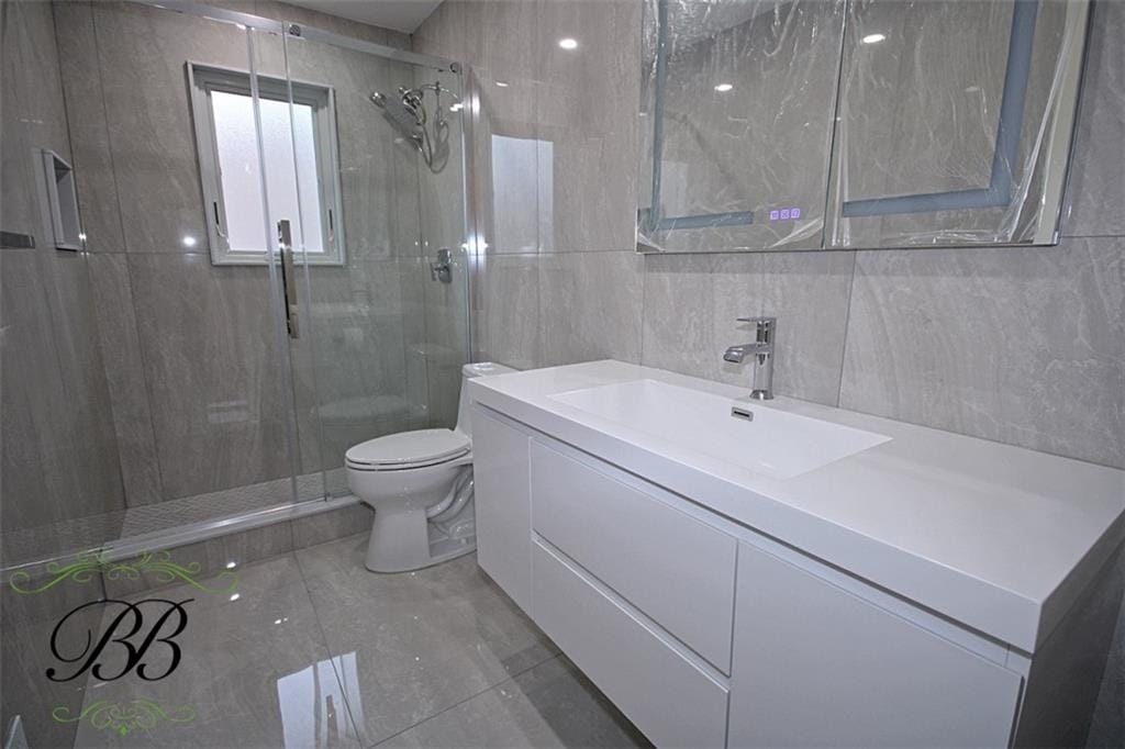 2446 East 66th Street, Brooklyn, New York, 11234 image 27