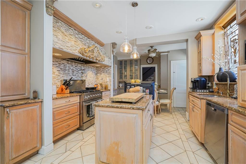 63 Forest Avenue, Staten  Island, New York, 10301 image 18