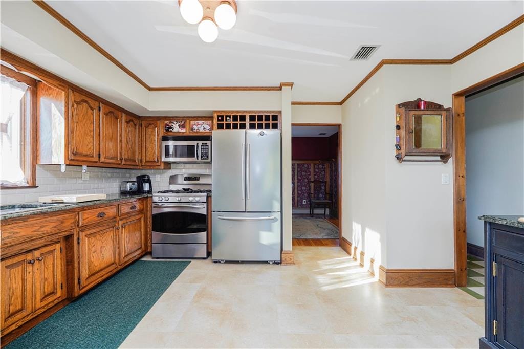 375 Clarke Avenue, Staten  Island, New York, 10306 image 18