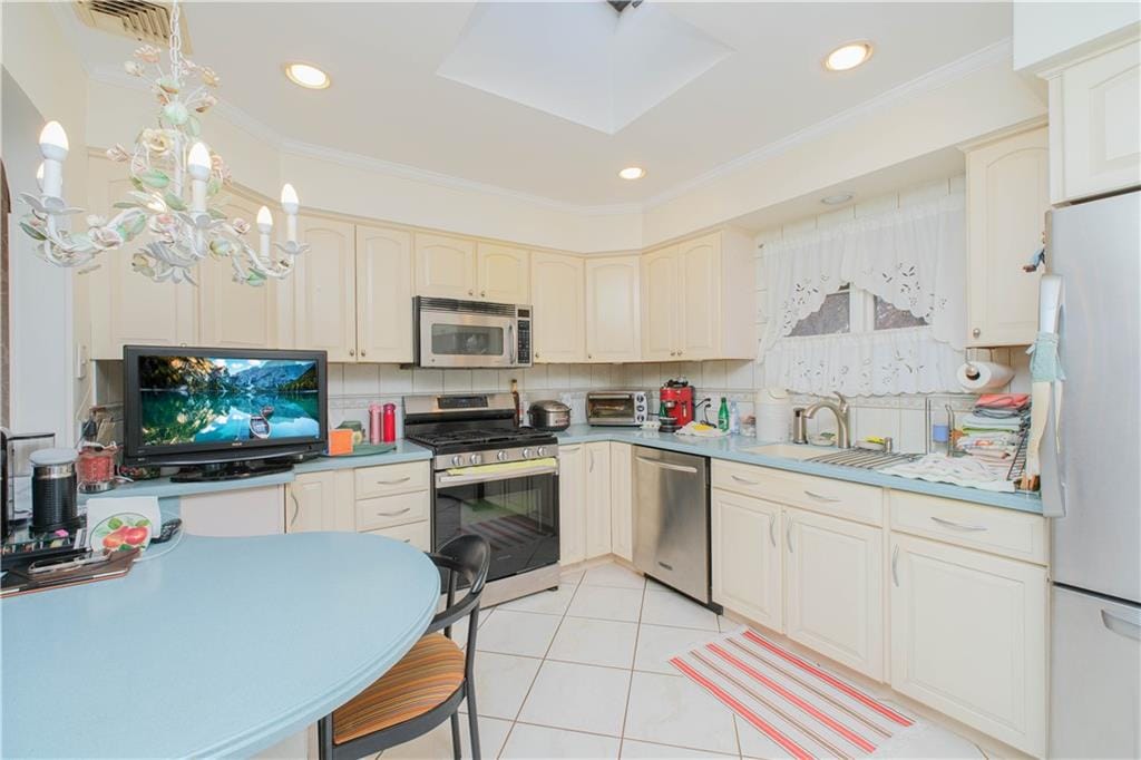 28 Devon Place, Staten  Island, New York, 10301 image 24