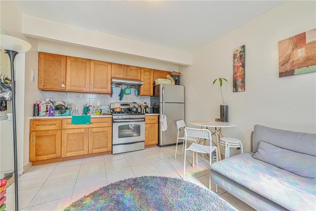 7029 Perry Terrace, Brooklyn, New York, 11209 image 17
