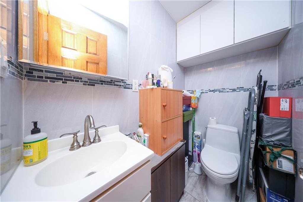 1230 Tabor Court, Brooklyn, New York, 11219 image 19