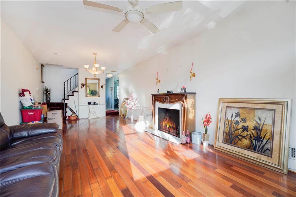 102 Lorraine Loop, Staten  Island, New York, 10309 image 12