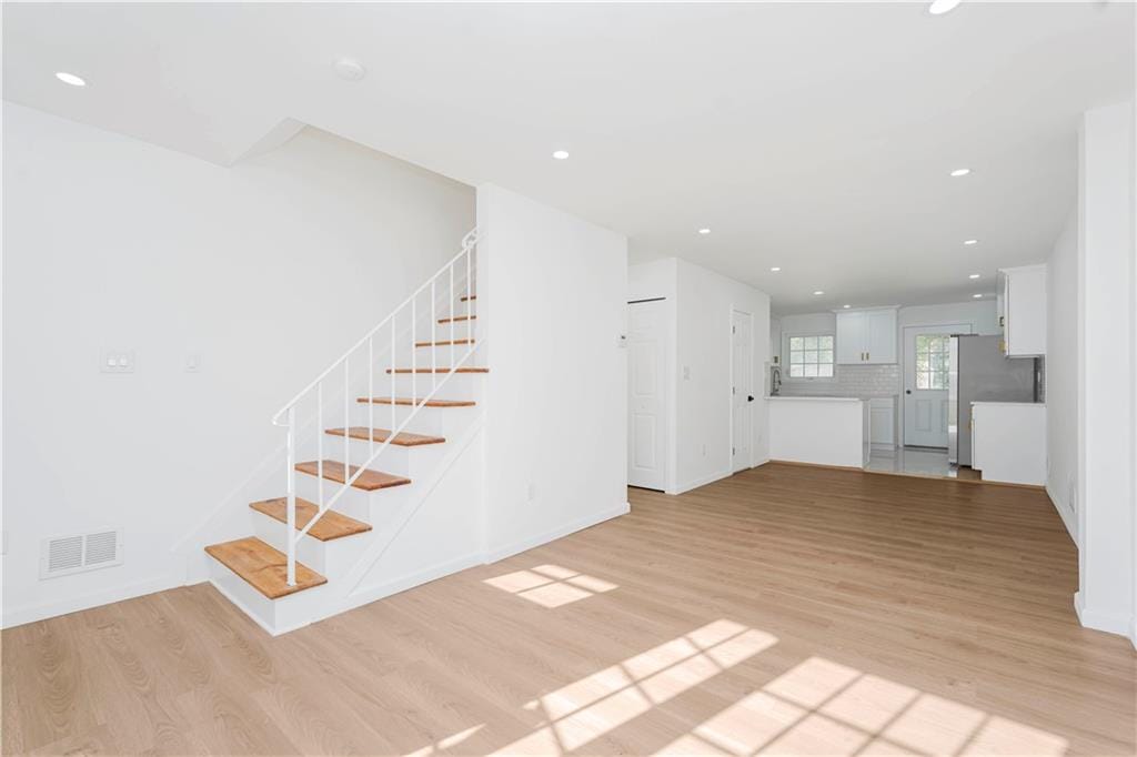 35 Alaska Street, Staten  Island, New York, 10310 image 6