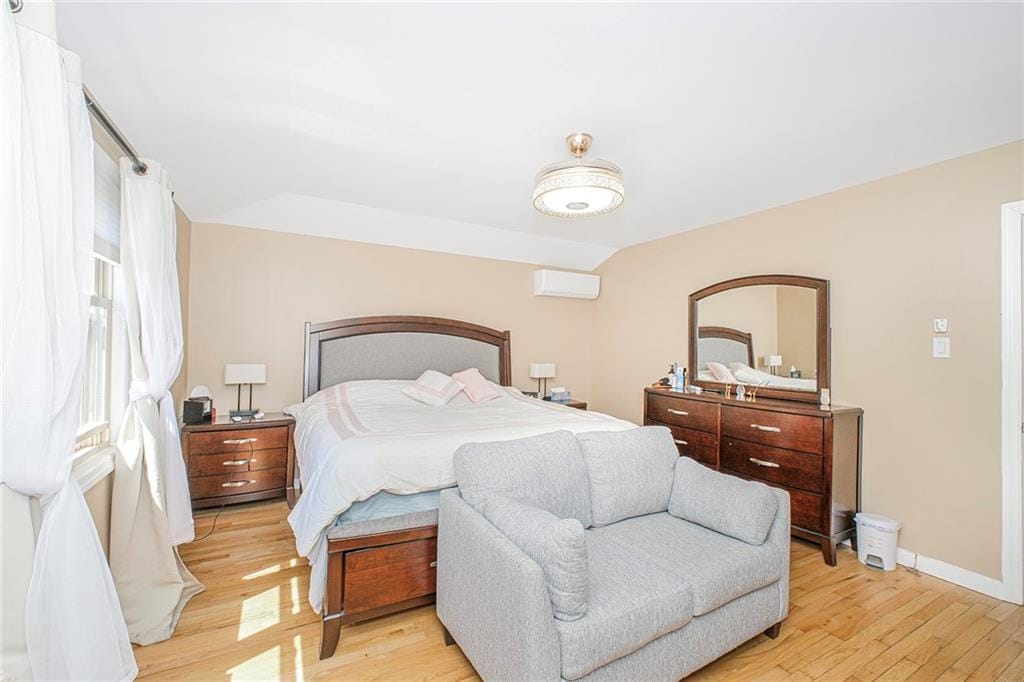 4 Lisa Lane, Staten  Island, New York, 10312 image 28
