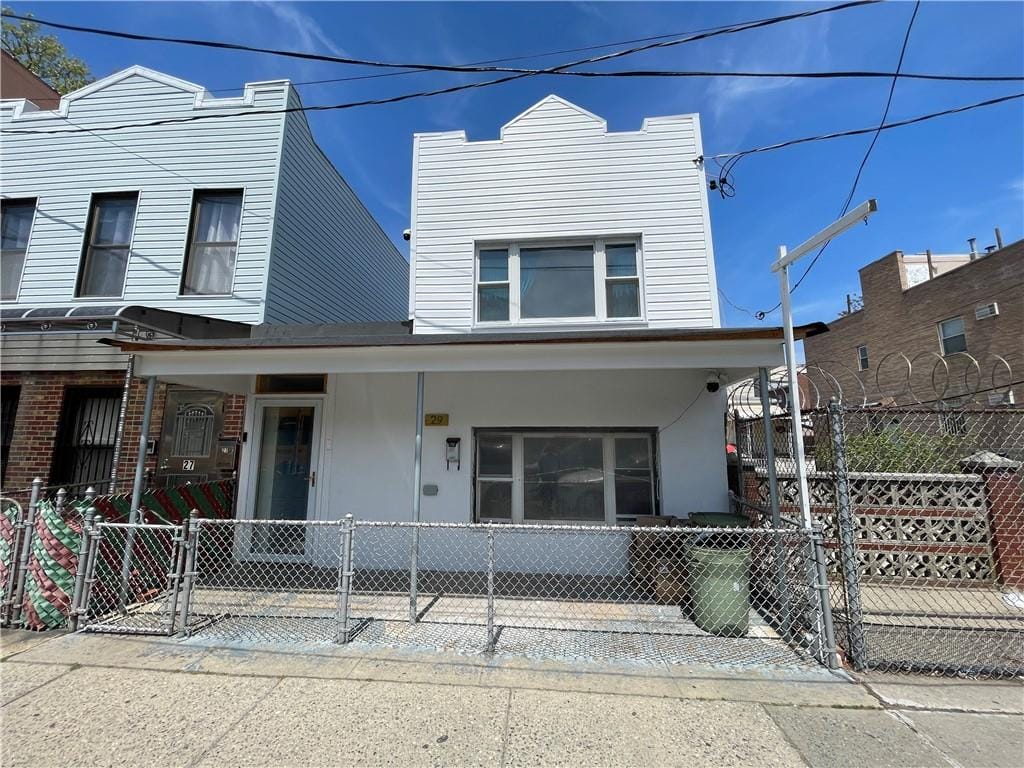29 Avenue X Image 1