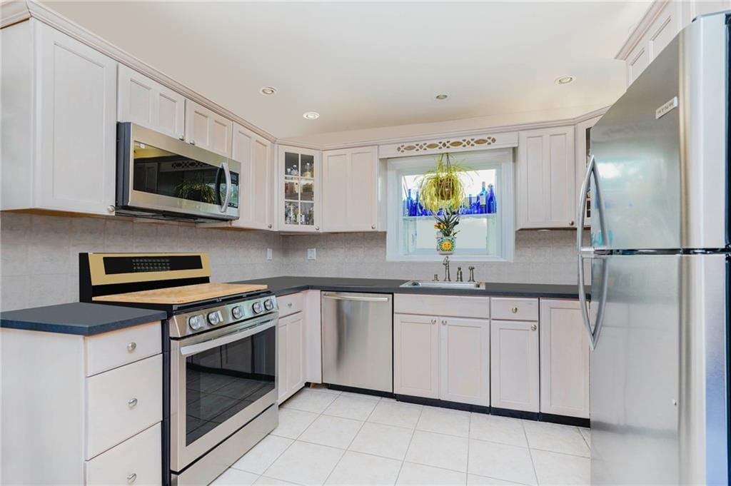 25 Legion Place, Staten  Island, New York, 10305 image 14