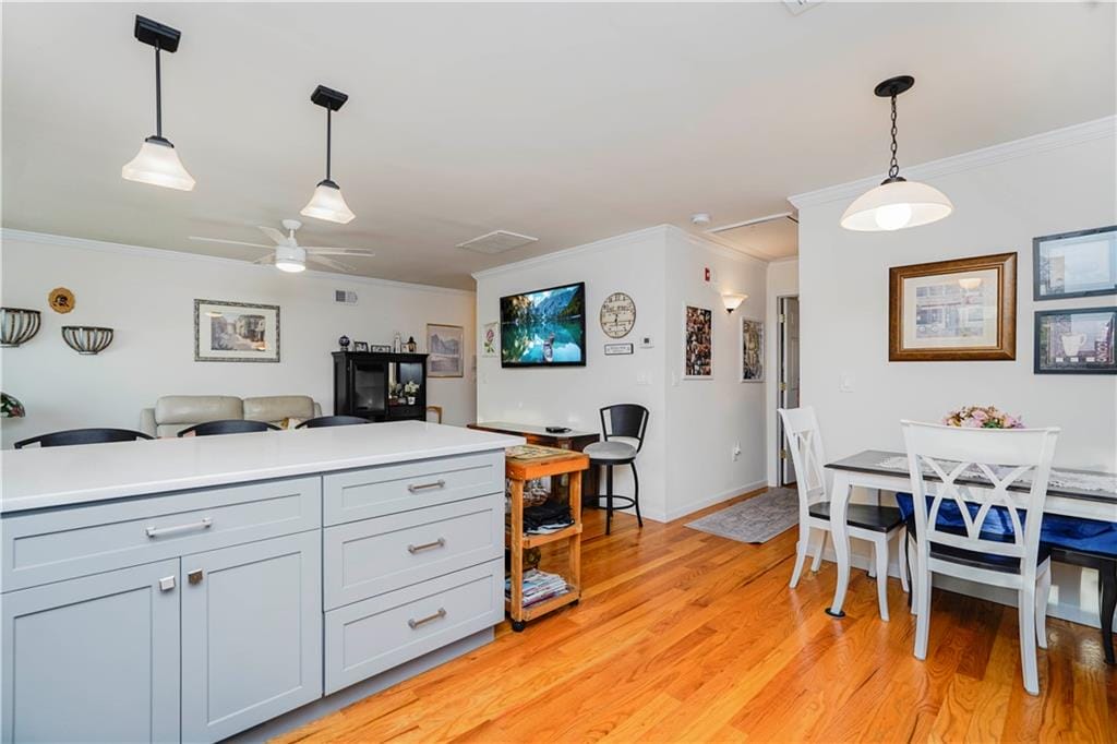 25 Legion Place, Staten  Island, New York, 10305 image 6