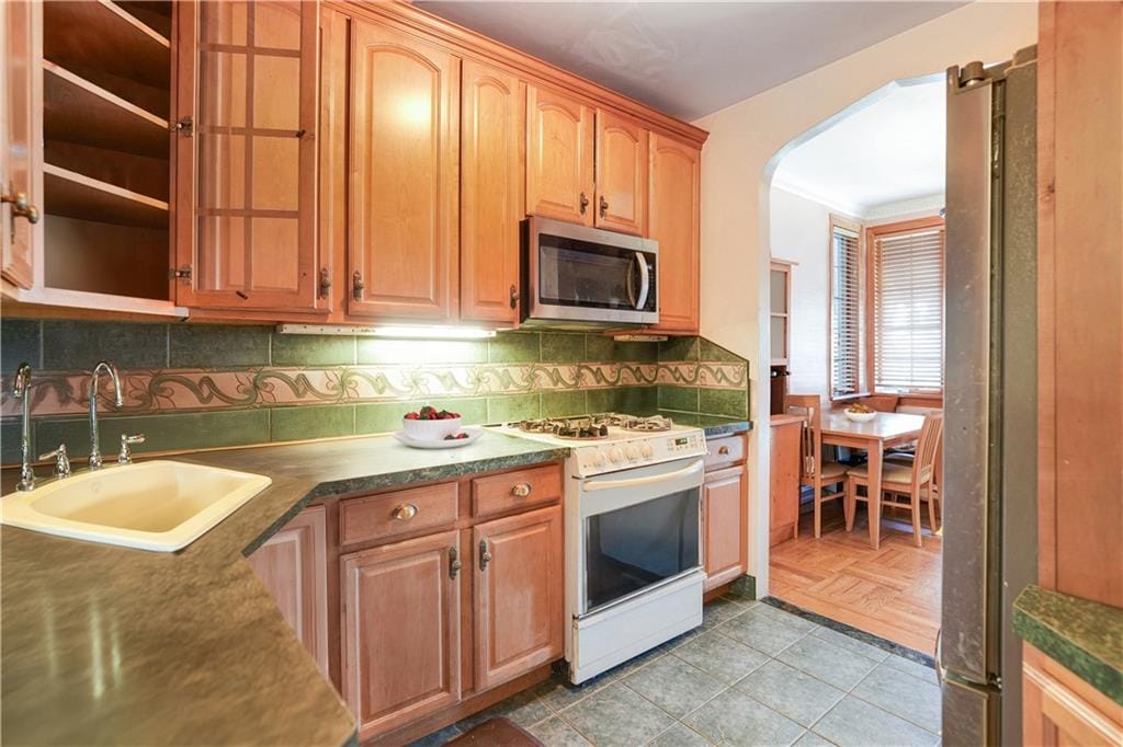 233 Battery Avenue, Brooklyn, New York, 11228 image 10