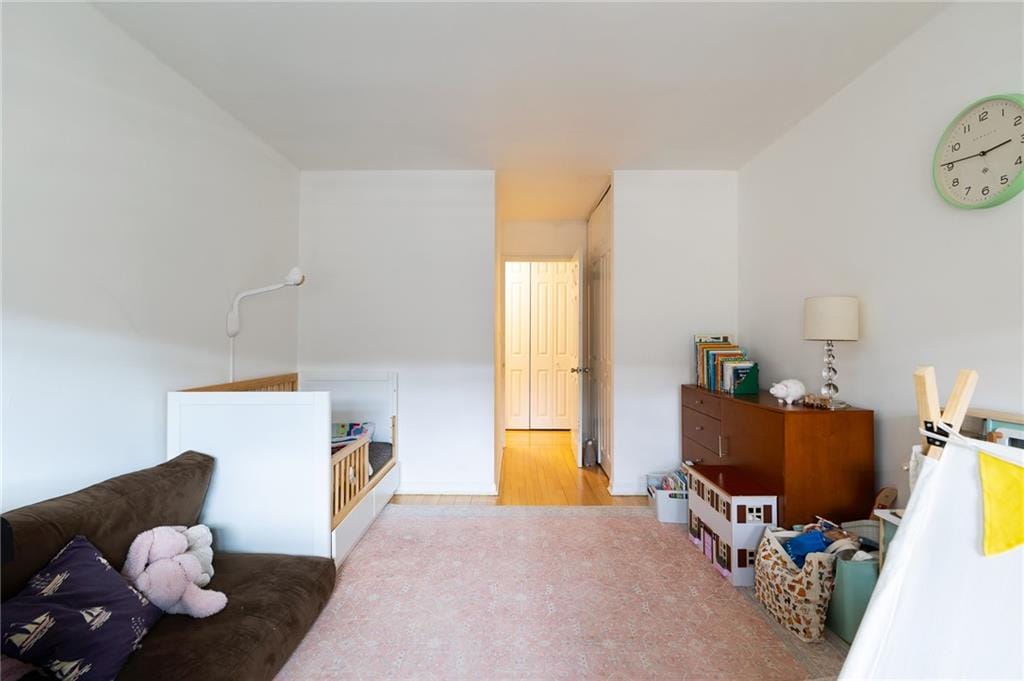 135 Ocean Parkway 4M, Brooklyn, New York, 11218 image 14