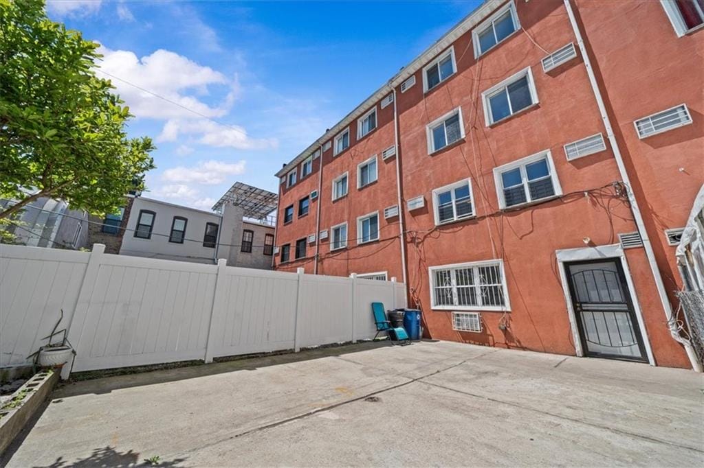 53 Woods Place, Brooklyn, New York, 11226 image 6