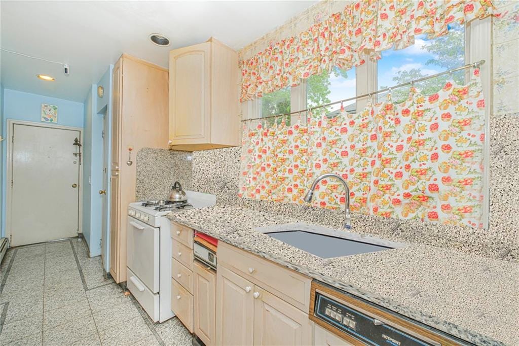 2271 West 1st Street, Brooklyn, New York, 11225 image 7