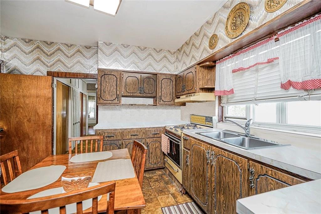 222 Albemarle Road, Brooklyn, New York, 11218 image 15