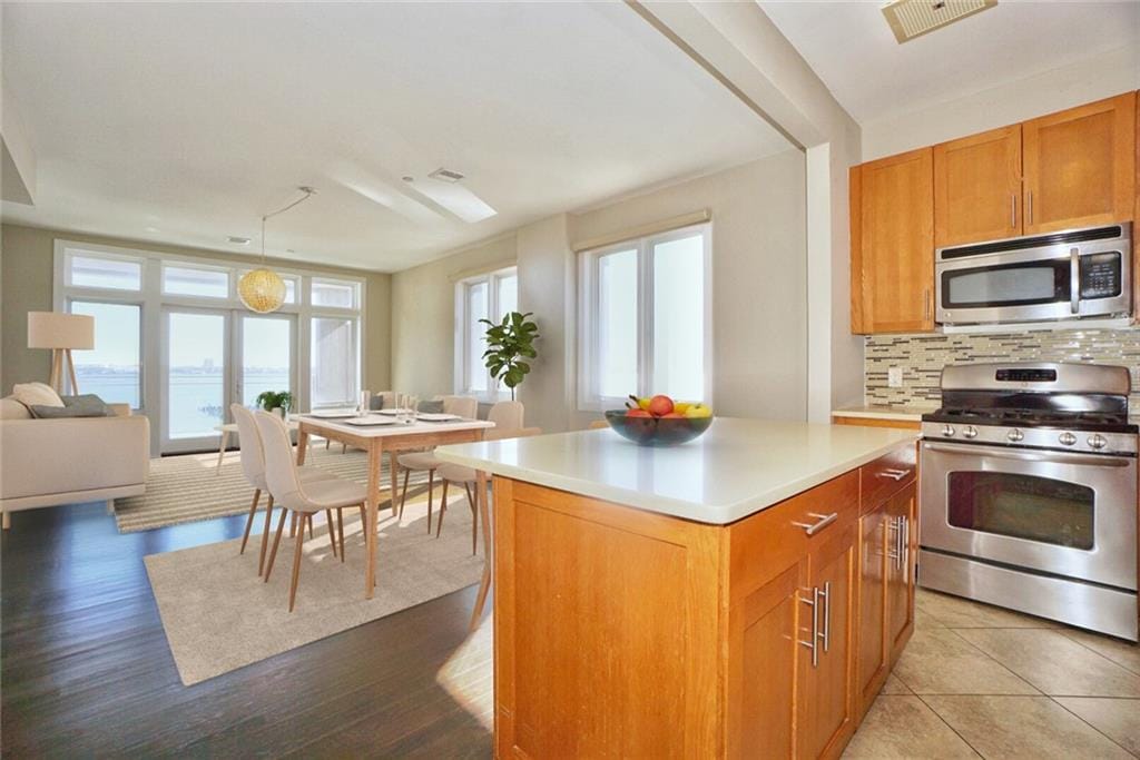 90 Bay Street Landing 4B, Staten  Island, New York, 10301 image 19