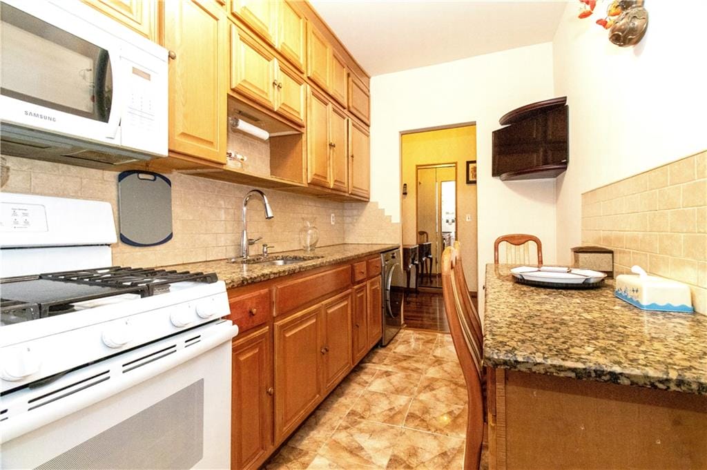 8735 Bay Parkway A22, Brooklyn, New York, 11214 image 10
