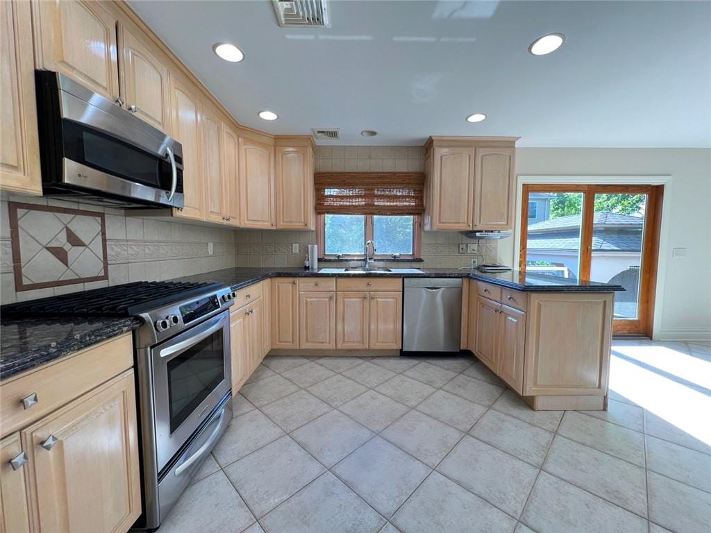 526 Yetman Avenue, Staten  Island, New York, 10307 image 14