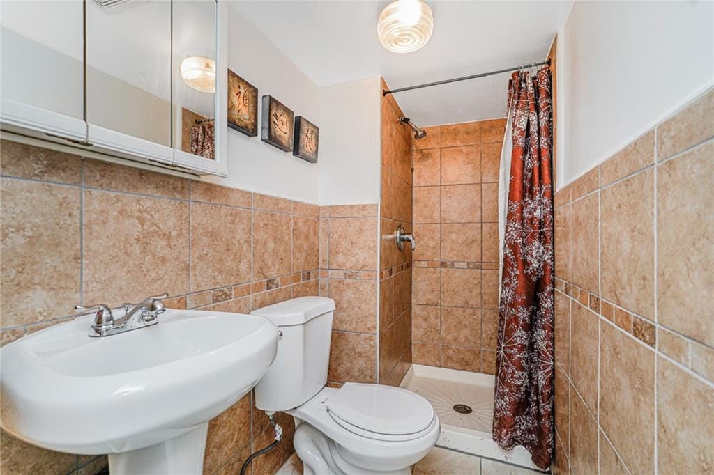 138 Wakeman Place, Brooklyn, New York, 11220 image 28